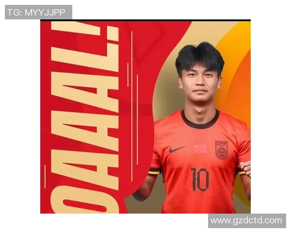 77号足球球星的荣耀之路与传奇成就：从青涩新星到世界顶级球员的崛起