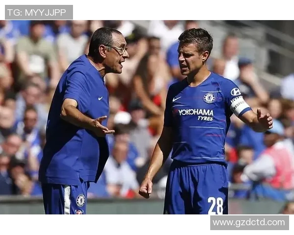 足球球星恋情揭秘：从默默无闻到炙手可热的爱情故事