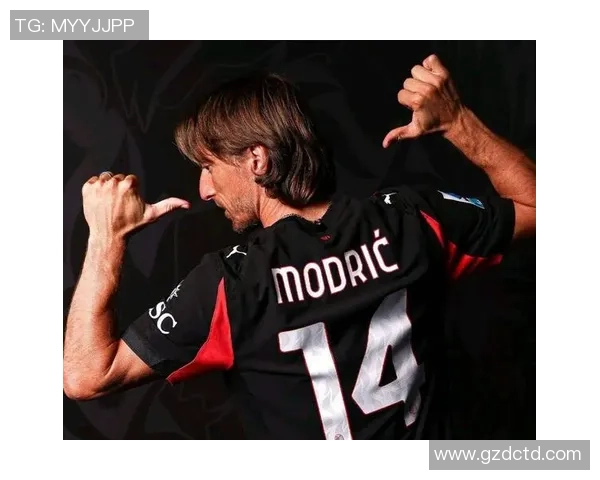 足球巨星外号大揭秘 从魔笛到飞翼 揭示幕后故事与传奇称号的由来